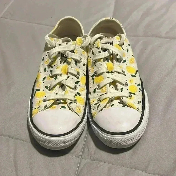Converse sneakers - Picture 2 of 6